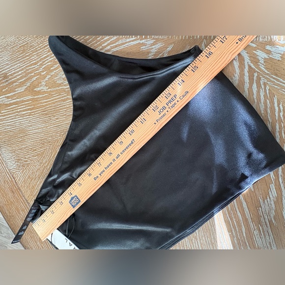 Koral Attract Infinity Workout Top NWT Size Large A56 - Picture 9 of 9